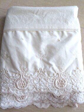 Vintage Beige Pillowcases Embroidered Lace Hem 20"x26" Two Standard Cottagecore